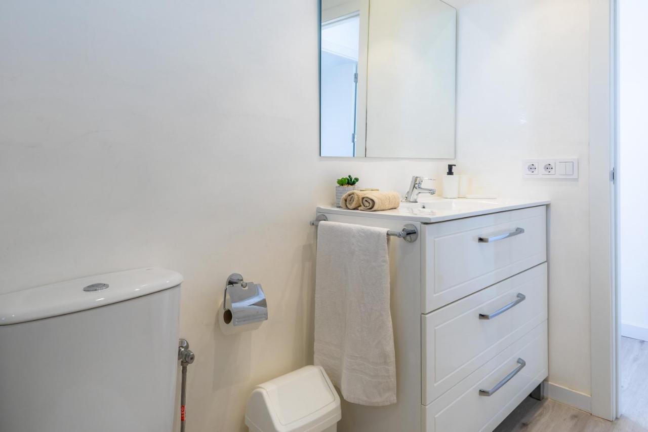 Apartment White