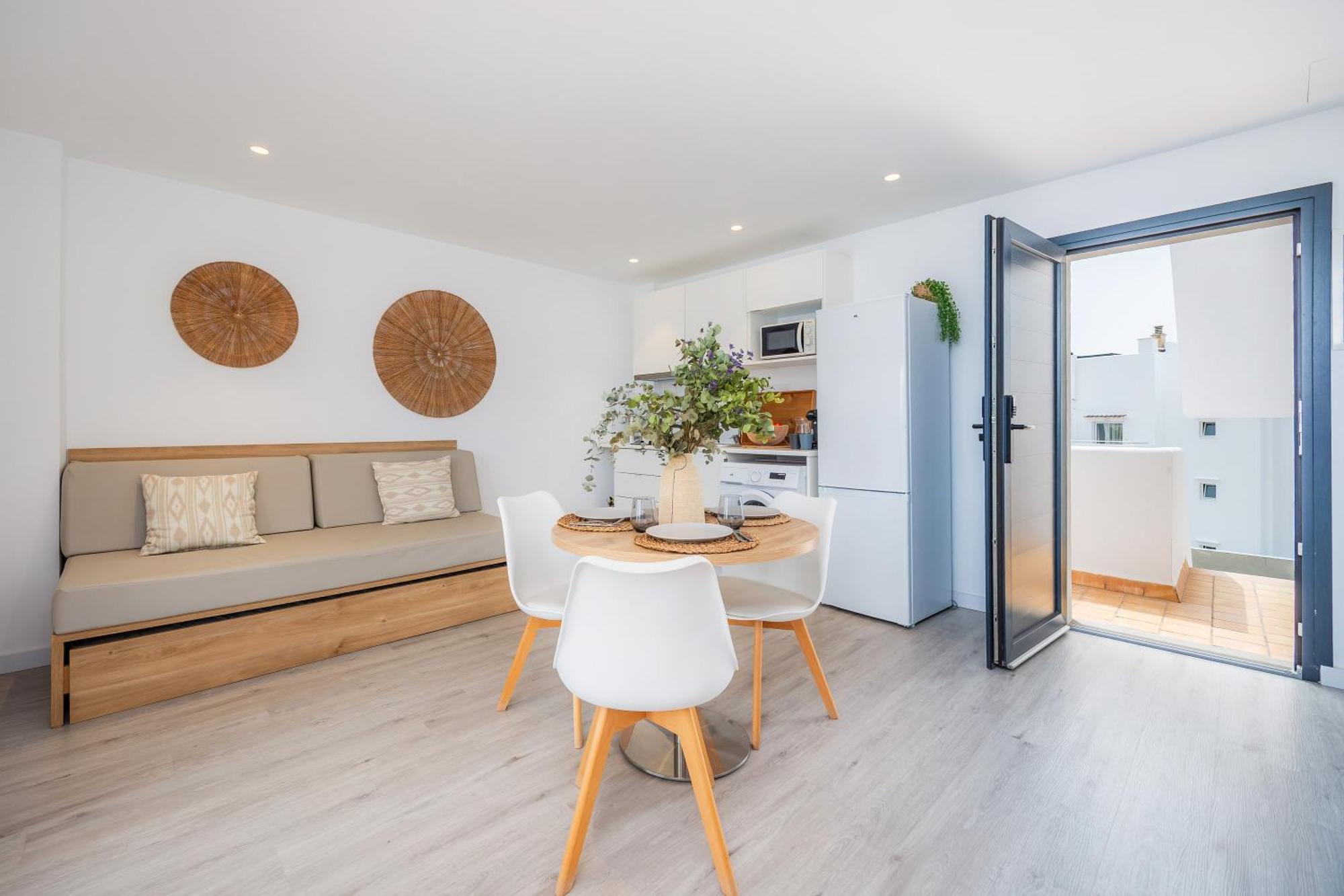 Apartment White