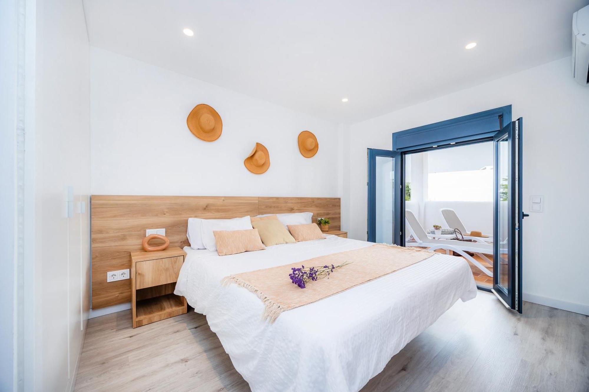 White Apartment *