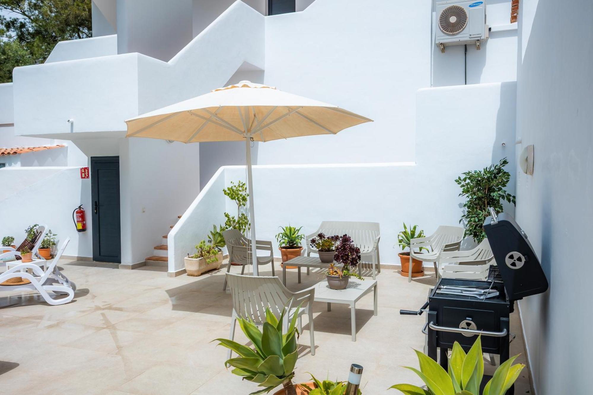White Appartement *