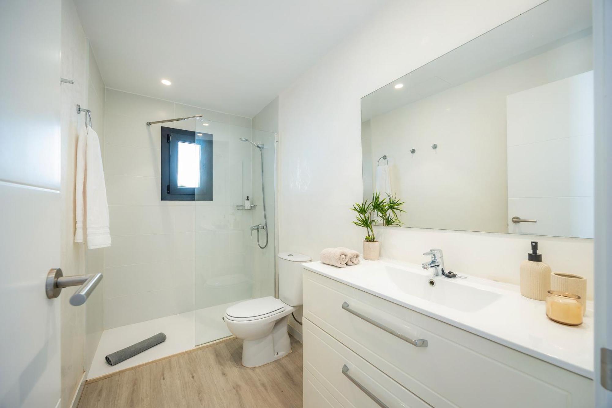 White Appartement *