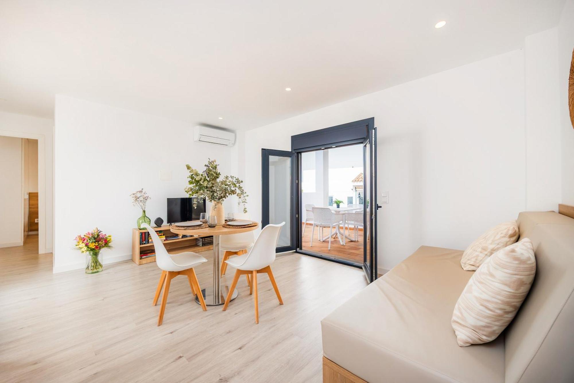 White Appartement *